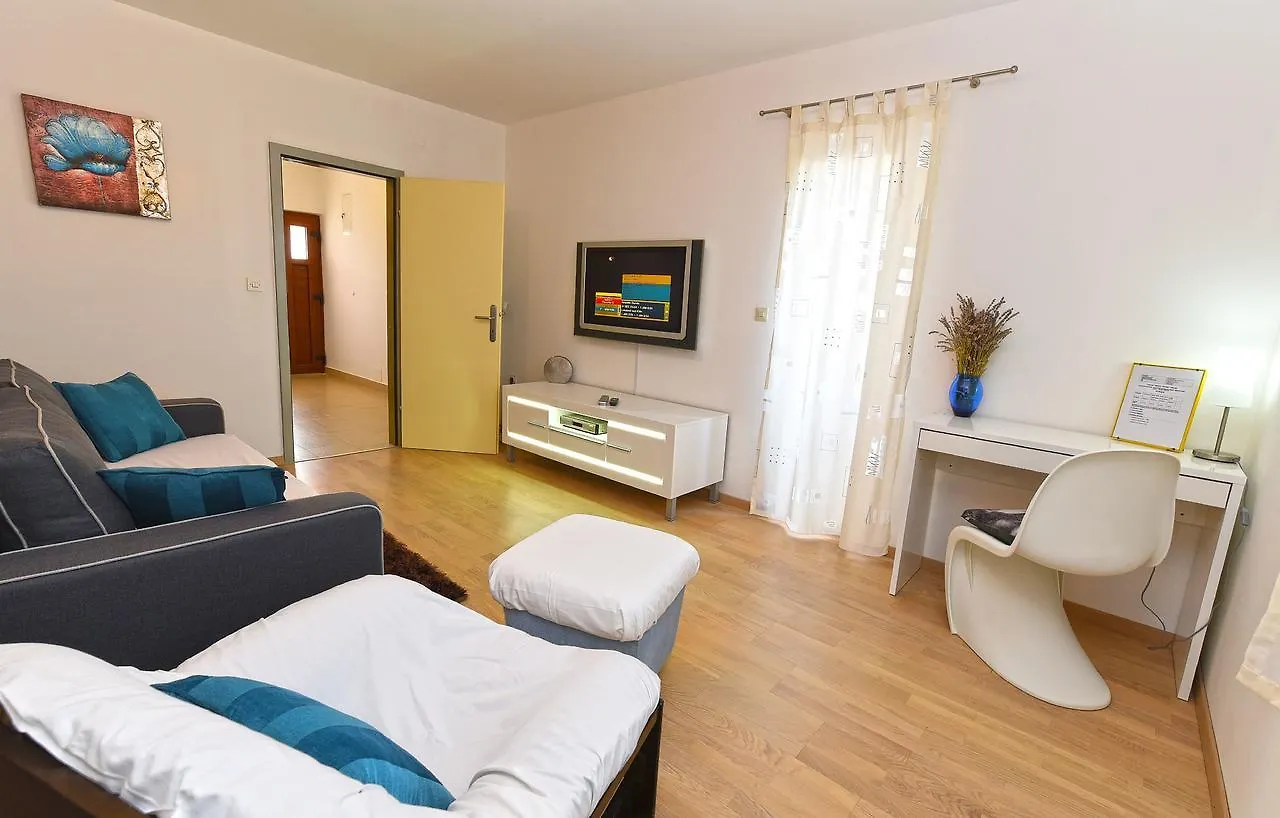 Apartment Monfiorenzo 1551 Rovinj