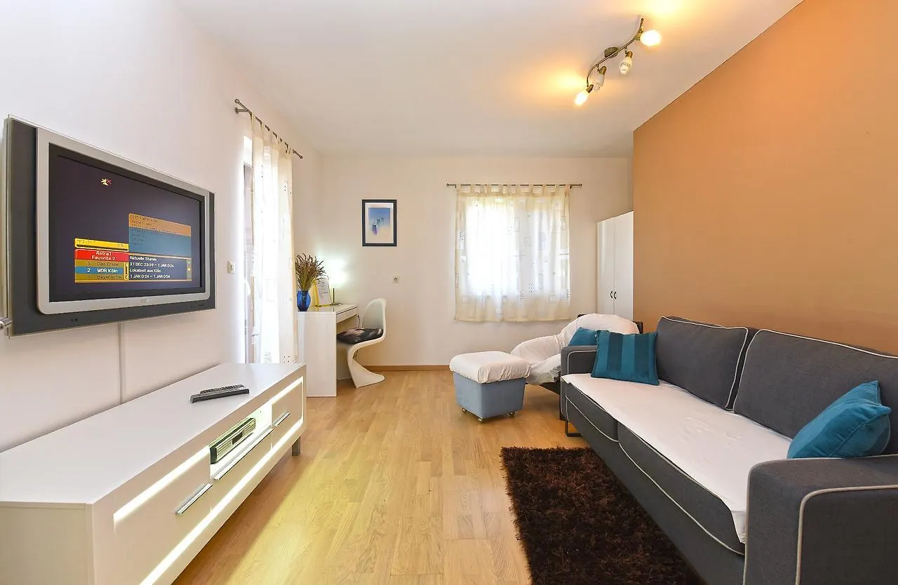 Apartment Monfiorenzo 1551 Rovinj